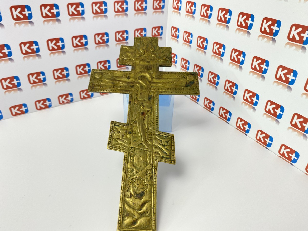 Бронзовый крест 