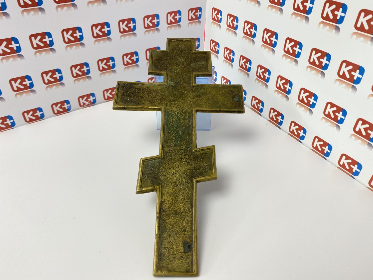 Бронзовый крест 